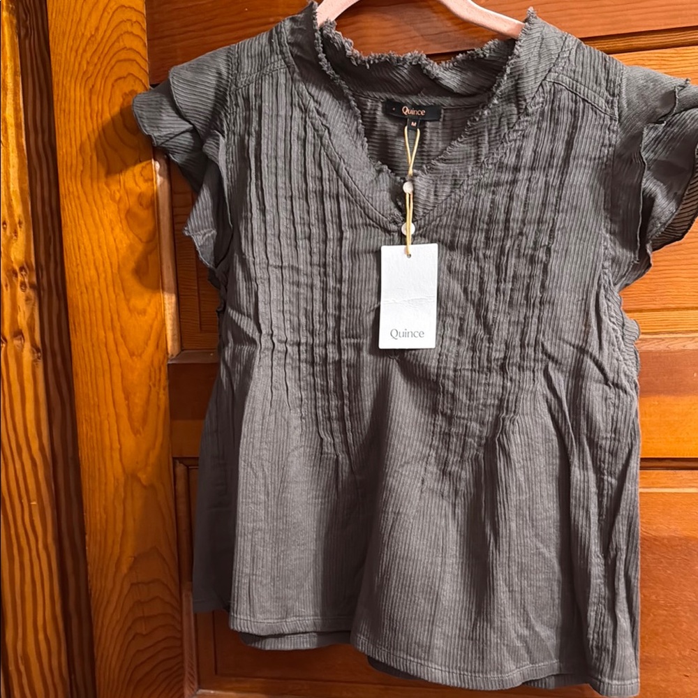 NET Quince charcoal Women's Top medium. Organic textured cotton